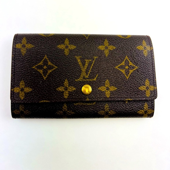 Louis Vuitton Handbags - LOUIS VUITTON: Brown "LV" Logo & Leather Wallet
